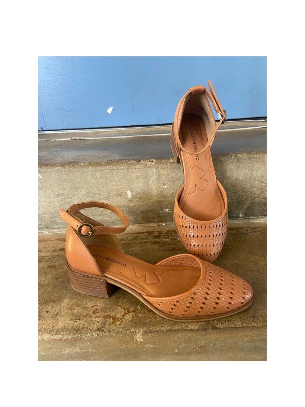 Lucky Brand closed toe ankle strap leather block heel sandal